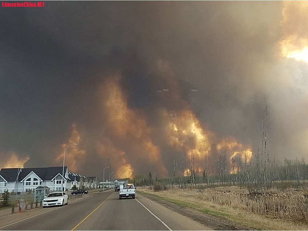 fort-mcmurray-fire-may-3-2016-courtesy-mary-sexsmith-org1.jpeg