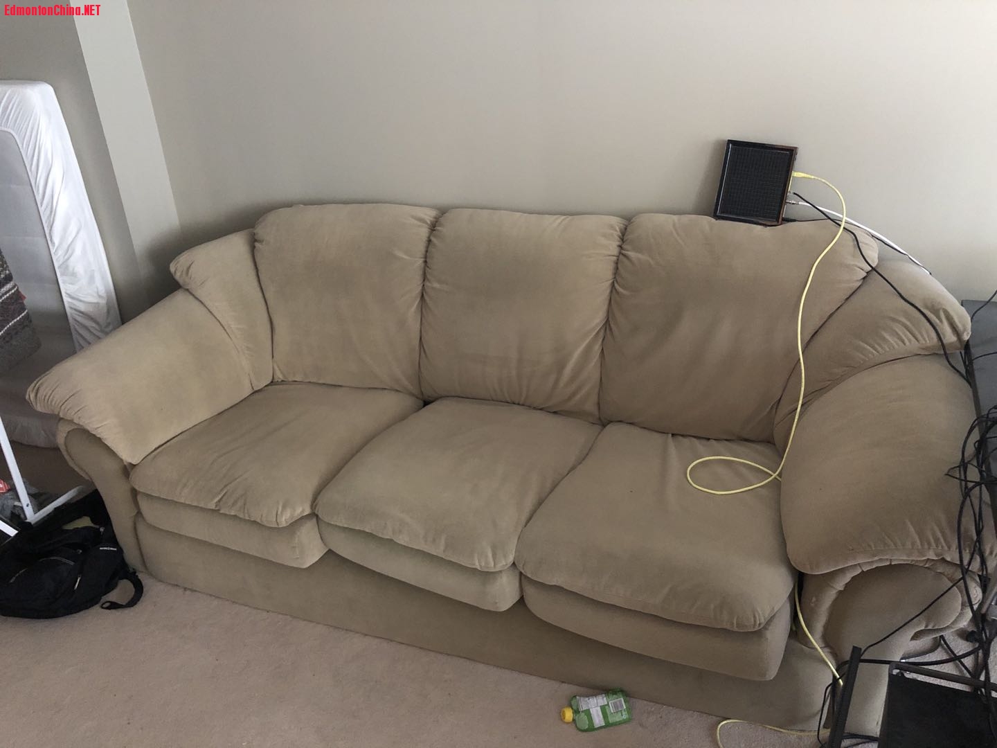 sofa.jpg